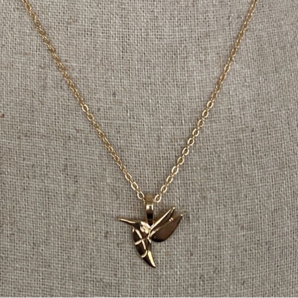NEW! “Life Is Beautiful” Hummingbird Gold Tone Adjustable Necklace
